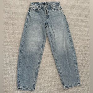 American Eagle Barrel Jeans NWOT